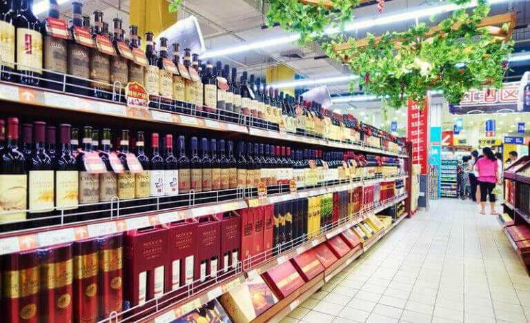 retail-wine-shelf